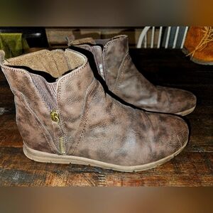 Spring Step shoes, size 41 (fits like smaller size 11 in women)